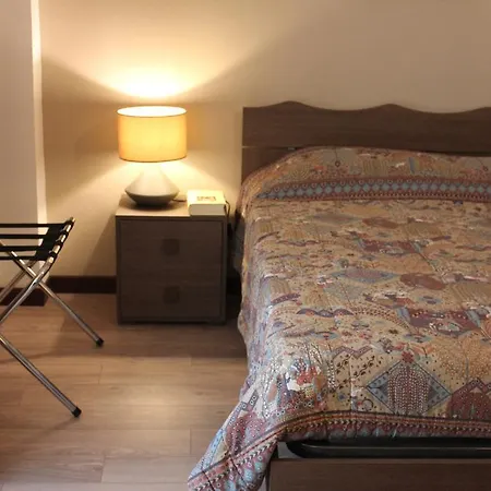 Alojamento de Acomodação e Pequeno-almoço Casa Grant Palermo